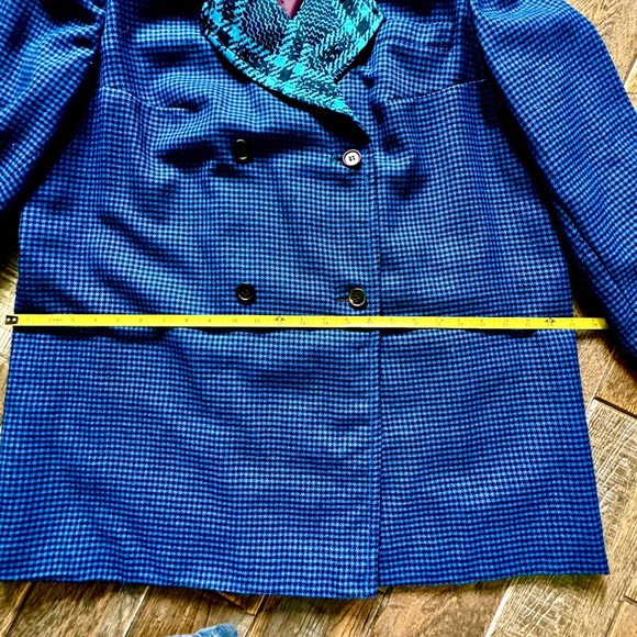 Vtg 80’-90’ | Blue & Black 100%Wool/100%Silk Houndstooth Plaid 3/4 Blazer/Coat - Picture 11 of 11